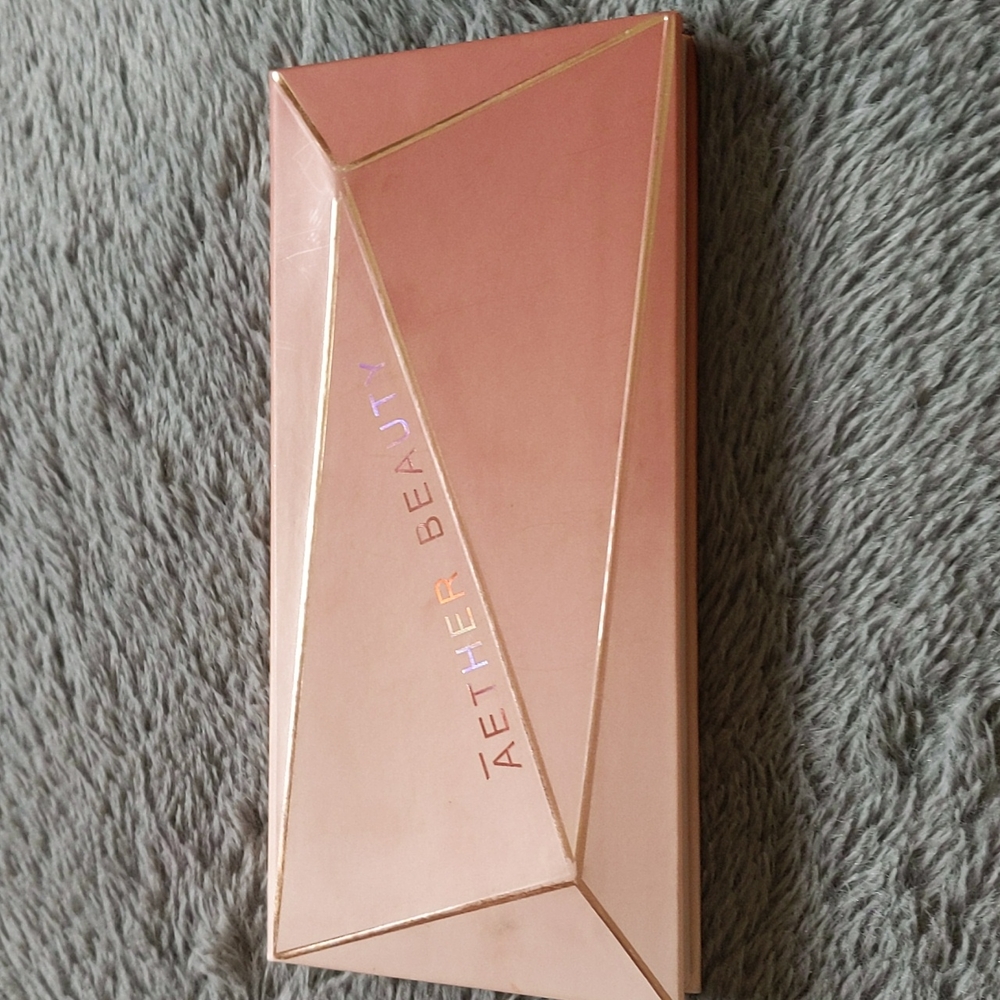 Aether (athr) beauty original Rose quartz palette